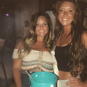 Meet your Posher, Lea